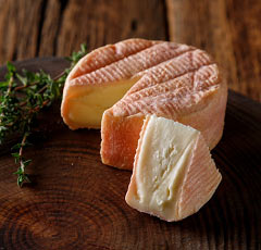 マンステール チーズの名称 チーズ辞典 チーズクラブ 雪印メグミルク株式会社